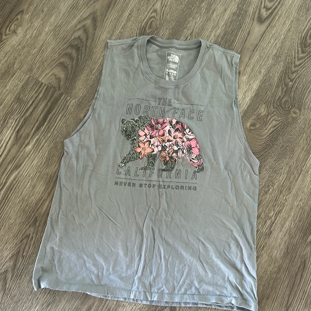 Women’s large Northface tank